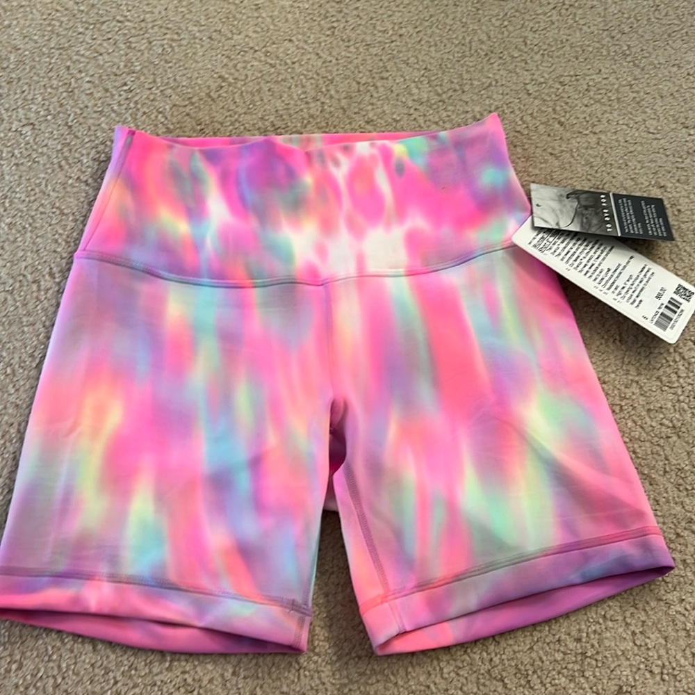 Lululemon Wunder Train Shorts 6”